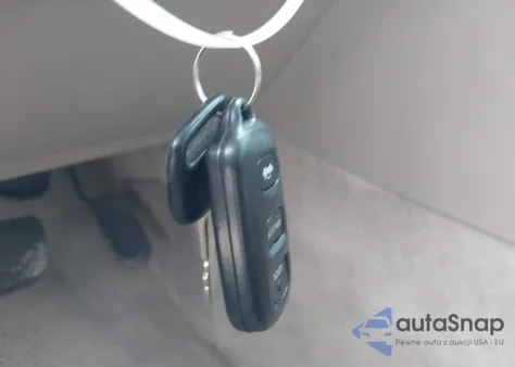 2001 Toyota Avalon Xl from USA, damaged, VIN 4T1BF28BX1U114652